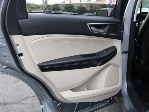 Used 2022 Ford Edge Titanium AWD/4WD image 26