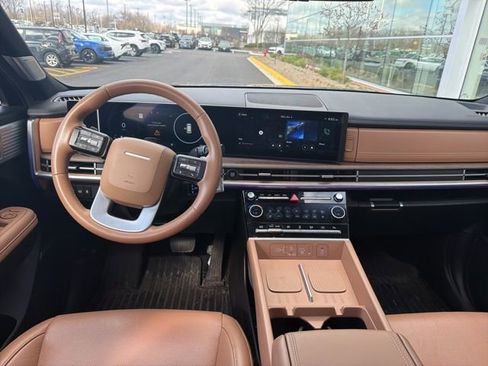 Used 2024 Hyundai Santa Fe Limited image 10