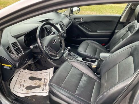 Used 2015 Kia Forte EX w/ Premium Package image 9