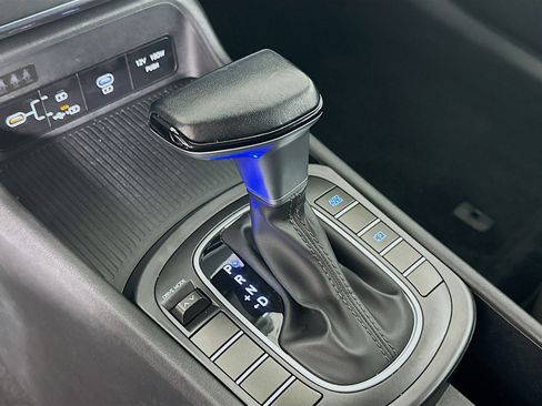 Used 2025 Hyundai Kona SEL image 25