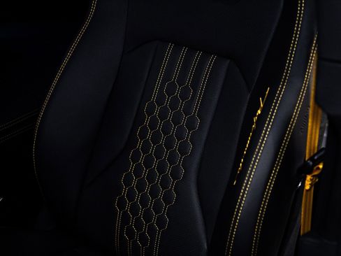 Used 2023 Lamborghini Urus Performante image 16