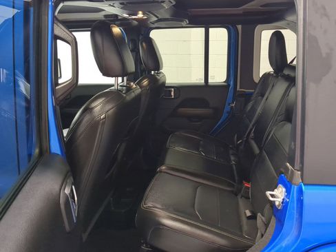 Used 2023 Jeep Wrangler Sahara w/ Cold Weather Group image 20