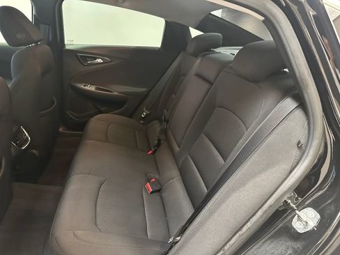 Used 2019 Chevrolet Malibu LT FWD image 15