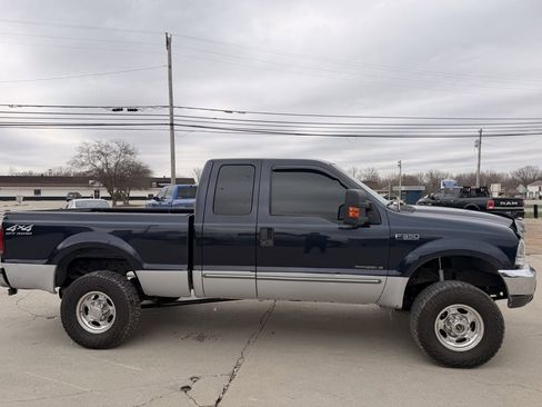 Used 2000 Ford F350 XL image 4