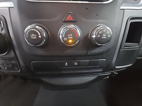 Used 2024 RAM 1500 Classic SLT AWD/4WD image 34