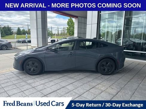 Used 2023 Toyota Prius Prime FWD image 6