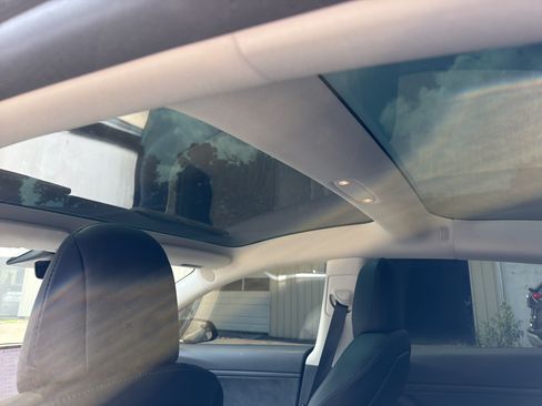 Used 2019 Tesla Model 3 Standard Range Plus RWD image 16