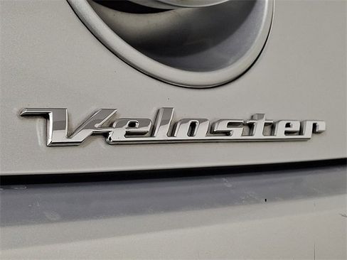 Used 2017 Hyundai Veloster Value Edition image 30