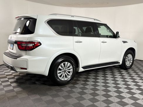 Used 2024 Nissan Armada SV w/ Cargo Package AWD/4WD image 7