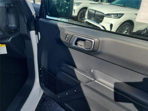 New 2025 Ford Bronco 4-Door image 22