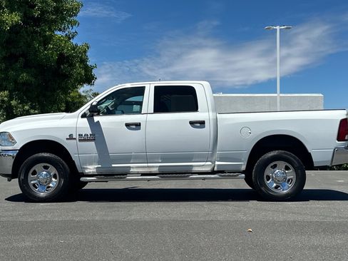Used 2014 RAM 2500 Tradesman w/ Chrome Appearance Group AWD/4WD image 7