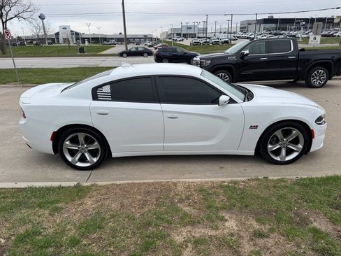 Used 2018 Dodge Charger R/T image 6