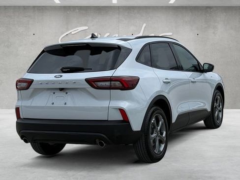 Used 2025 Ford Escape ST-Line image 16
