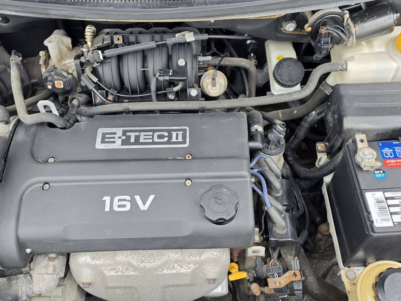 Used 2004 Chevrolet Aveo Hatchback FWD image 14