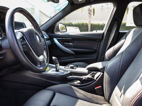 Used 2018 BMW 330e image 17