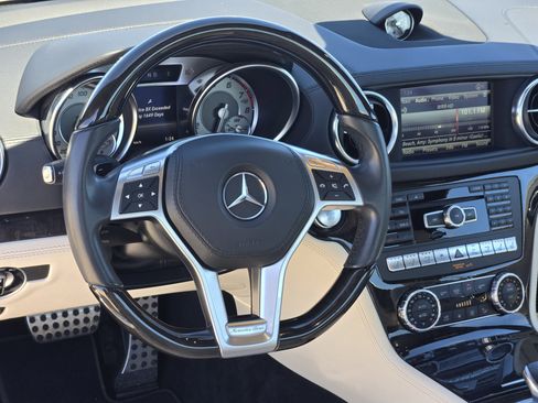 Certified 2016 Mercedes-Benz SL 550 image 18