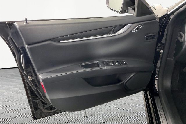 Used 2017 Maserati Ghibli RWD image 17