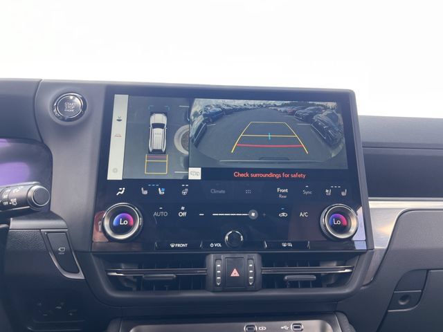 Used 2024 Lexus GX 550 w/ Accessory Package (31) AWD/4WD image 25