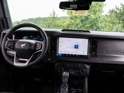 New 2025 Ford Bronco Badlands image 27