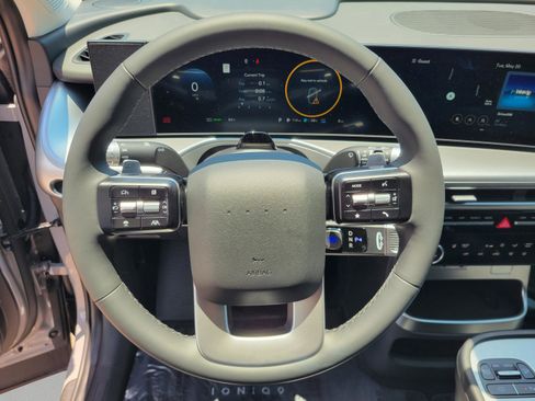 New 2026 Hyundai Ioniq 9 SE image 19