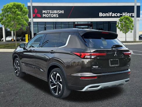 Used 2024 Mitsubishi Outlander SEL FWD image 3