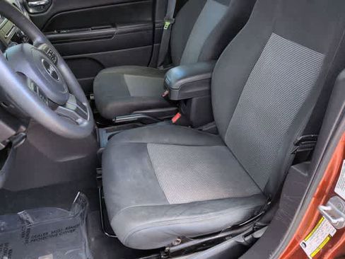 Used 2012 Jeep Compass Sport FWD image 16