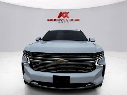 Used 2021 Chevrolet Suburban Premier w/ Premium Package RWD image 9