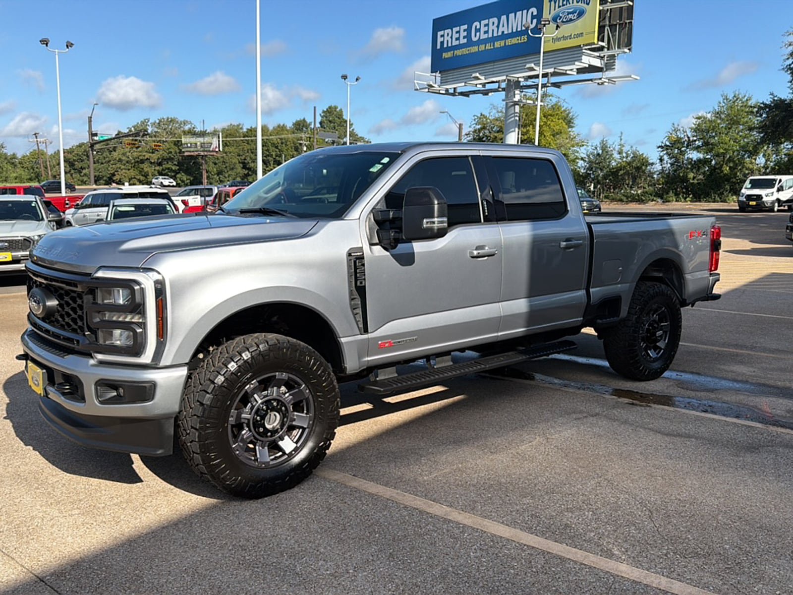 Used 2024 Ford F250 Lariat w/ Sport Appearance Package AWD/4WD image 4