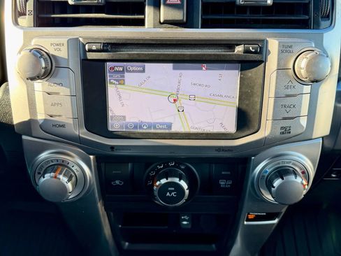 Used 2015 Toyota 4Runner SR5 Premium image 15