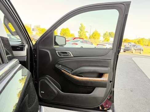 Used 2020 GMC Yukon Denali w/ Denali Ultimate Package image 27