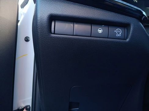 New 2026 Nissan Kicks SR image 34