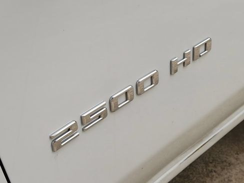 Used 2024 Chevrolet Silverado 2500 LT AWD/4WD image 10