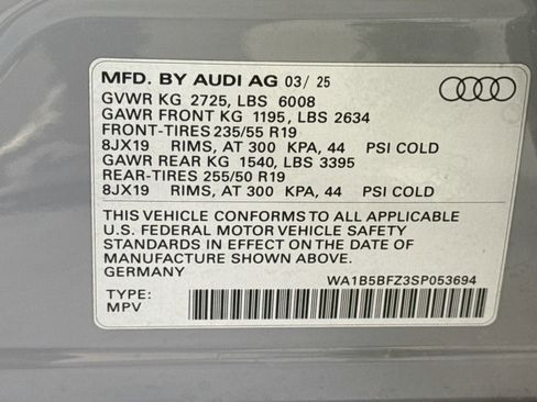 Used 2025 Audi Q4 e-tron Premium Plus w/ Premium Plus image 31