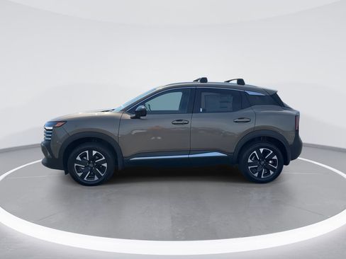 New 2026 Nissan Kicks SV w/ Cold Weather Package AWD/4WD image 5