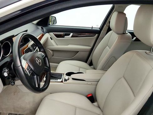 Used 2013 Mercedes-Benz C 300 4MATIC Sedan image 20