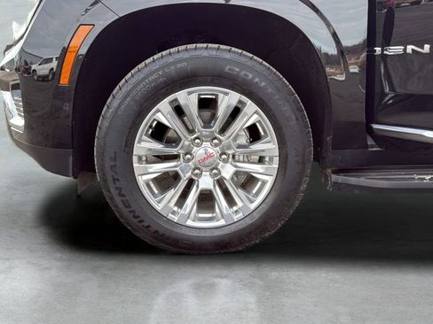 Used 2025 GMC Yukon XL Denali image 42