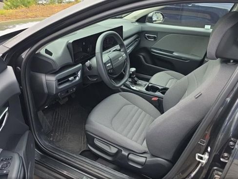 Used 2025 Kia K4 EX image 4
