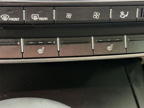 Used 2020 Kia Sorento S image 19