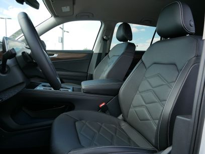 New 2026 Volkswagen Atlas SE