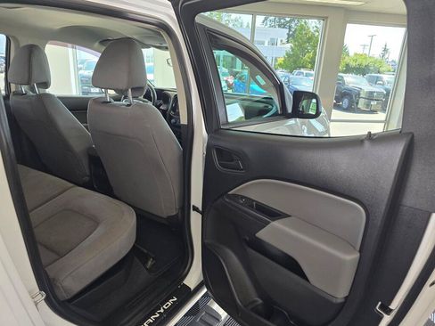 Used 2019 GMC Canyon 2WD Crew Cab w/ Convenience Package image 34