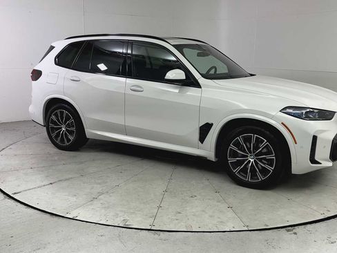 Used 2026 BMW X5 xDrive40i image 8