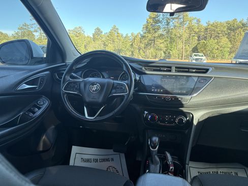 Used 2023 Buick Encore GX Preferred w/ Cold Weather Comfort Package FWD image 3
