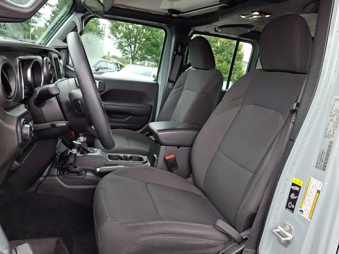 Used 2023 Jeep Wrangler Unlimited Sport AWD/4WD image 24