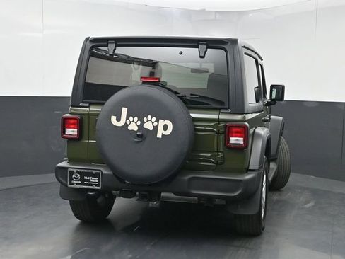 Used 2021 Jeep Wrangler Sport S image 3