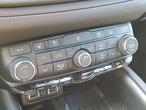 Used 2026 Dodge Durango GT AWD/4WD image 19