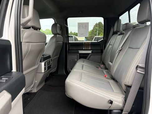 Used 2019 Ford F150 Lariat w/ Equipment Group 502A Luxury AWD/4WD image 25