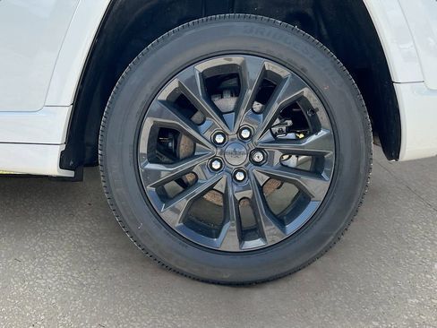 New 2026 Jeep Grand Cherokee Limited AWD/4WD image 31