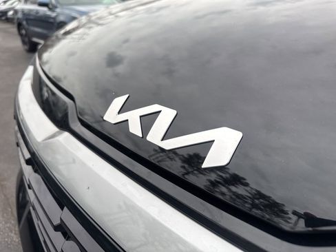 New 2026 Kia Sportage EX image 16