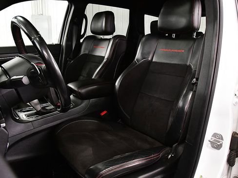 Used 2020 Jeep Grand Cherokee Trailhawk AWD/4WD image 31