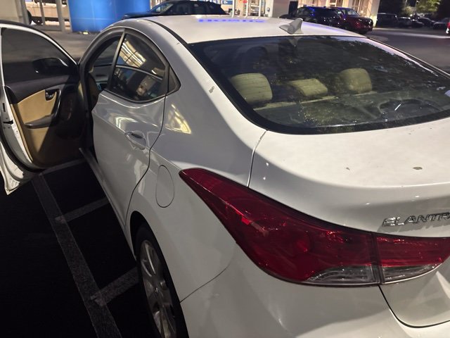 Used 2012 Hyundai Elantra Limited FWD image 11